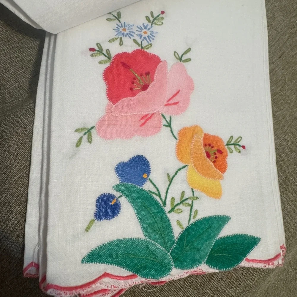 Vintage NOS KEECO Handmade Floral Appliqué Guest Towels - Set of 6 Cottage Core